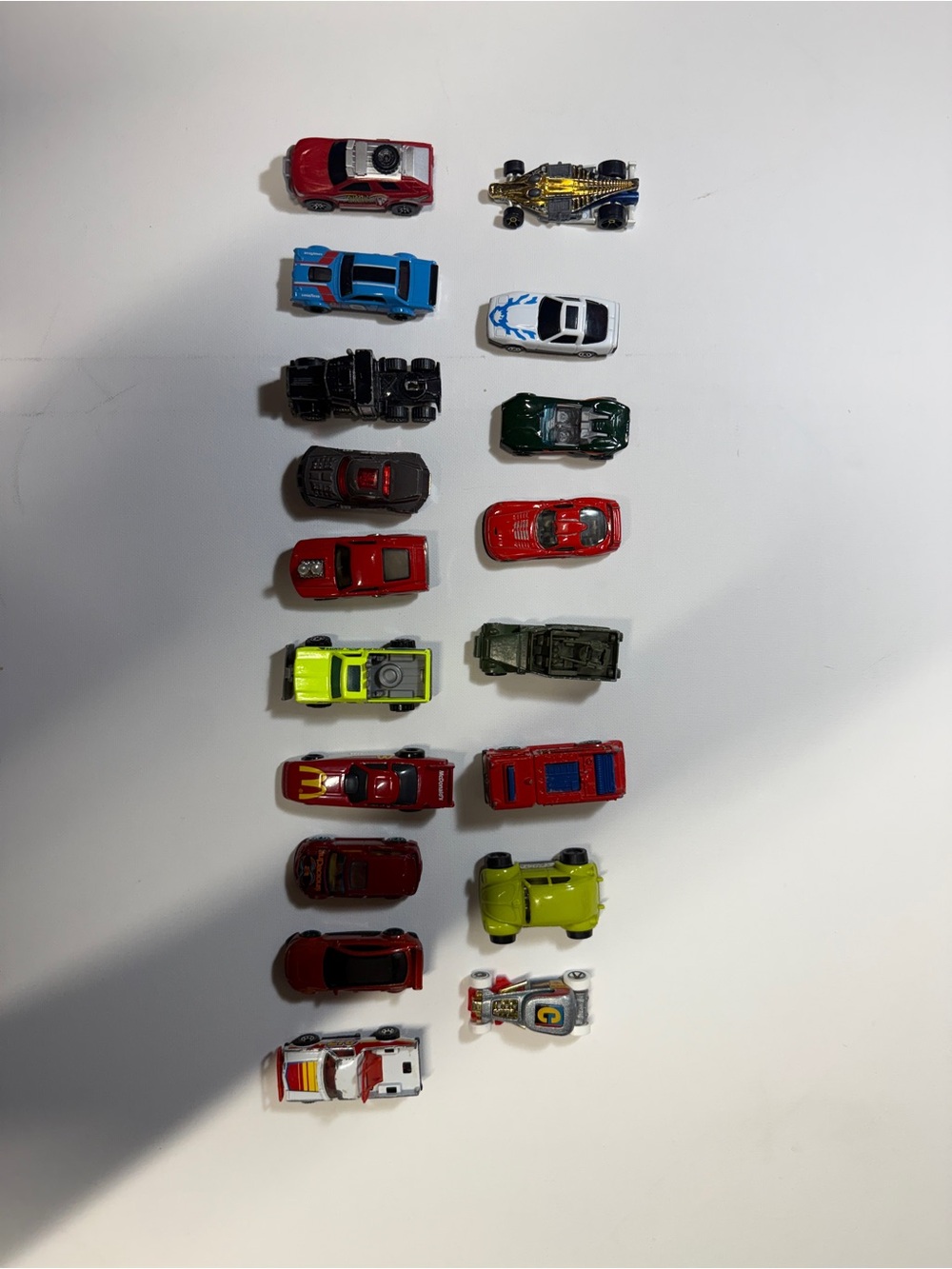18 Hot Wheels® Assorted Mini Toy Cars - Red, Blue, Green & Yellow Set - Picture 5 of 8